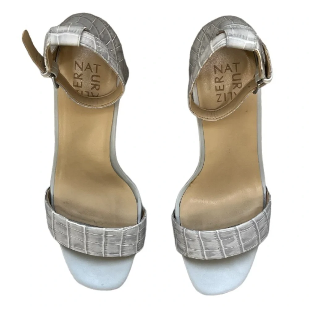 Naturalizer Joy Icy Gray Croc Embossed Leather Ankle Strap Block Heels Size 9.5W